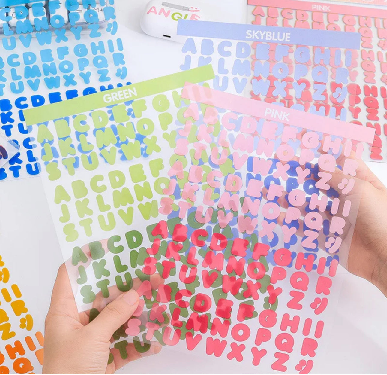 8 Hojas de Stickers Letras de colores