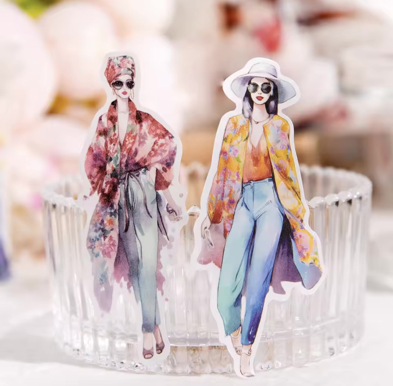 Rollo de Stickers Ancho Mujeres modernas
