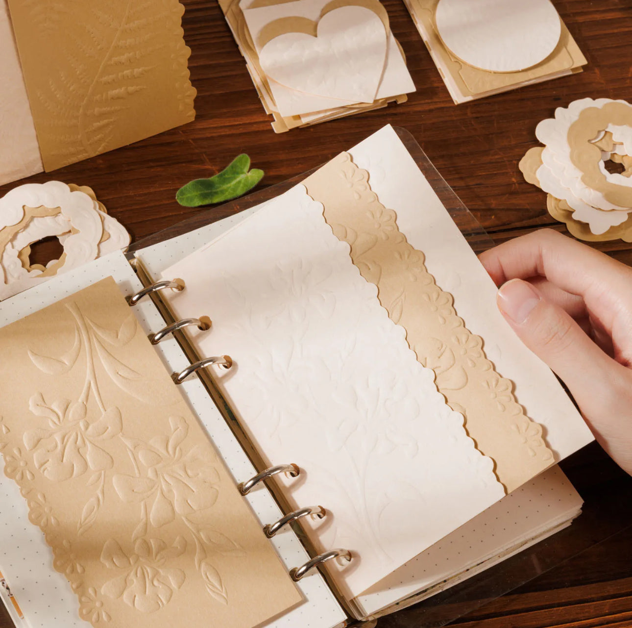 Kit Papeles con relieve 60 piezas